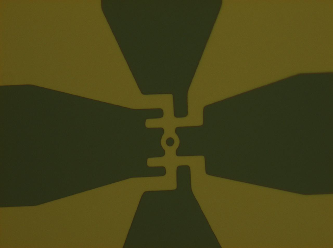 Optical microscope image of a superconducting ring device